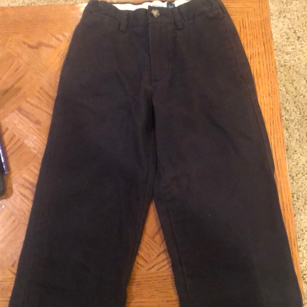 Gap easy fit black pants in good condition.